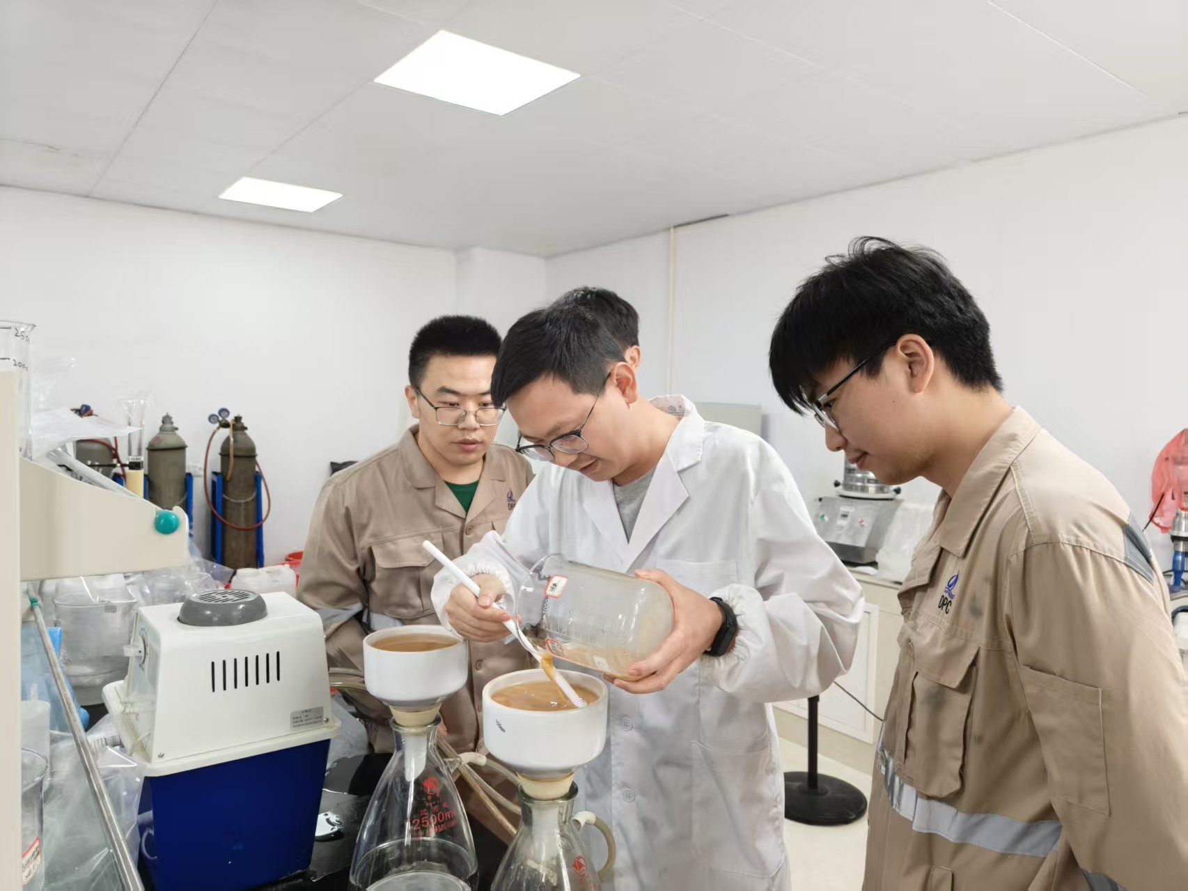 �����ҵ��������������·����&ldquo;�&rdquo;�뻨������ʱ�����ҵ�з���90�󹤳�ʦ����